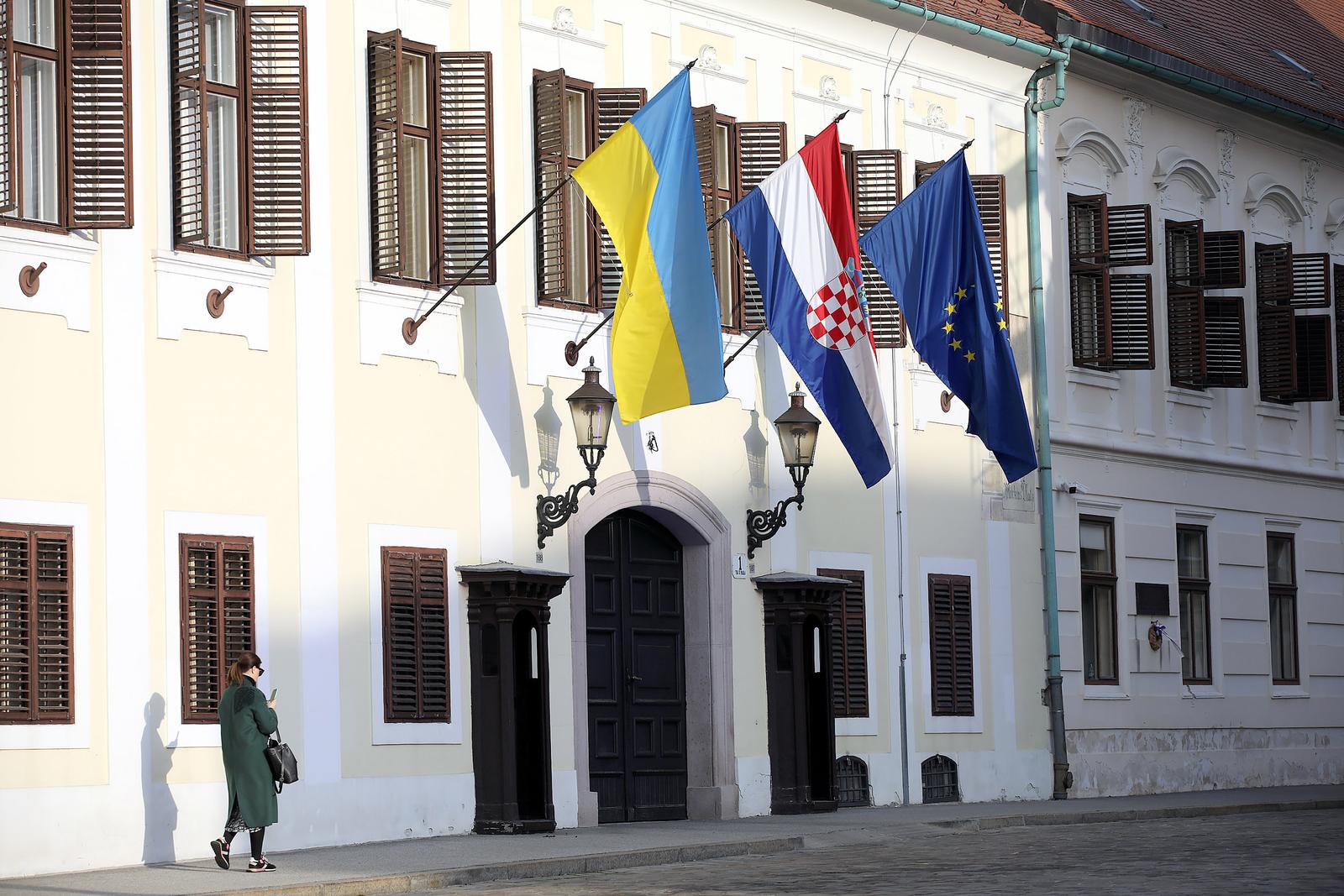 24.02.2023., Zagreb - Na prvu godisnjicu pocetka ruske agresije na Ukrajinu na procelju Banskih dvoa i zgrade Hrvatskoga sabora izvjesene su zastave Ukrajine. Photo: Patrik Macek/PIXSELL