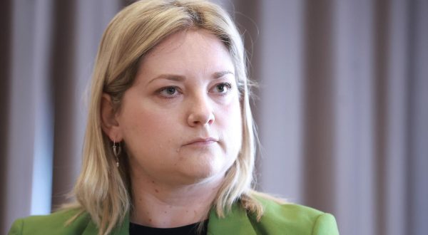 25.04.2023., Zagreb - Hotel Dubrovnik. Kuca ljudskih prava Zagreb predstavila je godisnji izvjestaj "Ljudska prava u Hrvatskoj: pregled stanja za 2022. godinu" i panel raspravu "Osvrt i razgovor o stanju ljudskih prava u Hrvatskoj". Nakon predstavljanja izvjestaja uslijedio je moderirani razgovor o izazovima za ljudska prava i vladavinu prava u kojem su sudjelovali potpredsjednica Vlade za drustvene djelatnosti i ljudska prava, pucka pravobraniteljica Tena Simonovic Einwalter i programski direktor Kuce ljudskih prava Zagreb Ivan Novosel.  Photo: Sanjin Strukic/PIXSELL