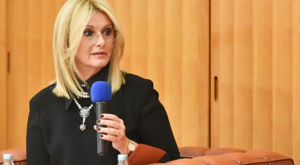 25.10.2021., Zagreb - Hrvatska odvjetnicka komora (HOK) obiljezilla 8. Europski dan odvjetnika okruglim stolom na temu "Bez neovisnog odvjetnistva/odvjetnika nema ni pravde". Predsjednica Odvjetnicke akademije HOK-a Laura Valkovic.  Photo: Davorin Visnjic/PIXSELL