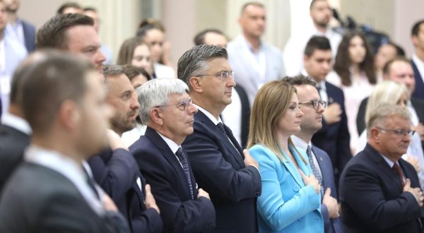 26.06.2023., Zagreb - U Hrvatskom saboru odrzana je svecana sjednica Savjeta za mlade i otvorenje Trece godisnje konferencije Savjeta mladih u Republici Hrvatskoj. Zeljko Reiner, predsjednik Vlade Andrej Plenkovic Photo: Patrik Macek/PIXSELL
