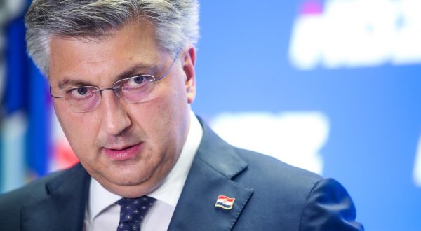 26.06.2023.., Zagreb - Dolazak clanova HDZ-a sjednicu sireg predsjednistva stranke. Nakon sjednice premijer se obratio medijima. Photo: Slavko Midzor/PIXSELL
