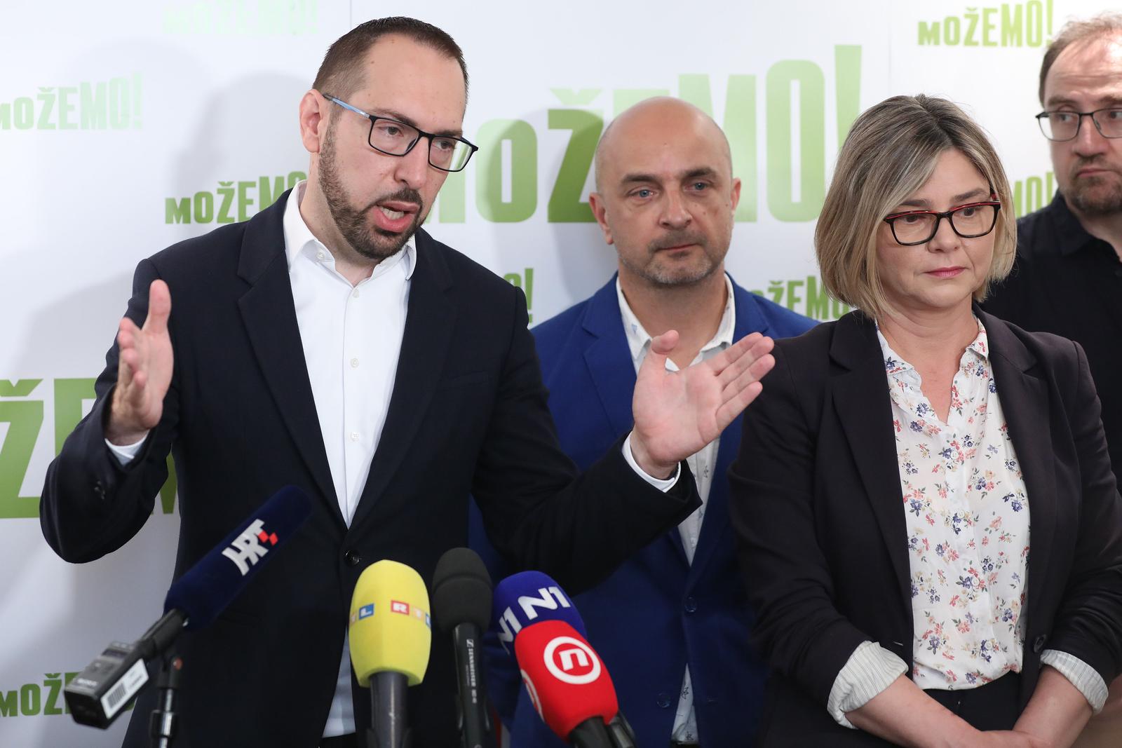 27.06.2023., Zagreb - Na konferenciji za medije odrzanoj nakon sjednice Vijeca stranke Mozemo Tomislav Tomasevic i Sandra Bancic objavili su odluku sa Mozemo ide samostalno na parlamentarne izbore. Photo: Patrik Macek/PIXSELL