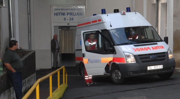 27.08.2014., Bjelovar, Opca bolnica  - Bjelovarska Opca bolnica iznova se nasla u sredistu zdravstvenog skandala s obzirom da je cistacica Lidija Mraz tvrdi da je angazirana da asistira na pocetku operacije koljena na poziv lijecnika. rPhoto: Damir Spehar/PIXSELL