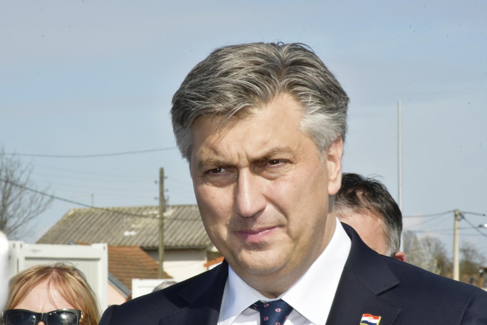 29.03.2021., Glina - Obilazak kontejnerskog naselja Mali dom. Predsjednik Vlade Andrej Plenkovic Photo: Nikola Cutuk/PIXSELL