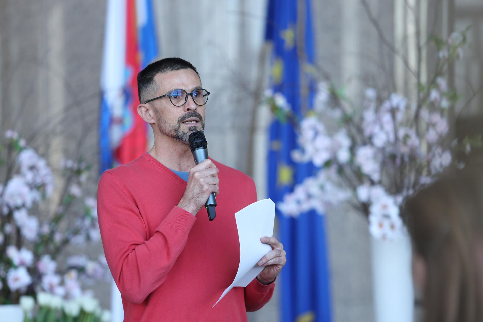 29.03..2023. Zagreb- U Nacionalnoj i sveucilisnom drustvu predstavljen je projekt "dobra knjiga u dobrom drustvu" na temu "U globalnom drustvu". Projekt je osmislio TIM press uz potporu medija, Ministarstva kulture i NSK. Toni Milun.
  Photo: Boris Scitar/PIXSELL
