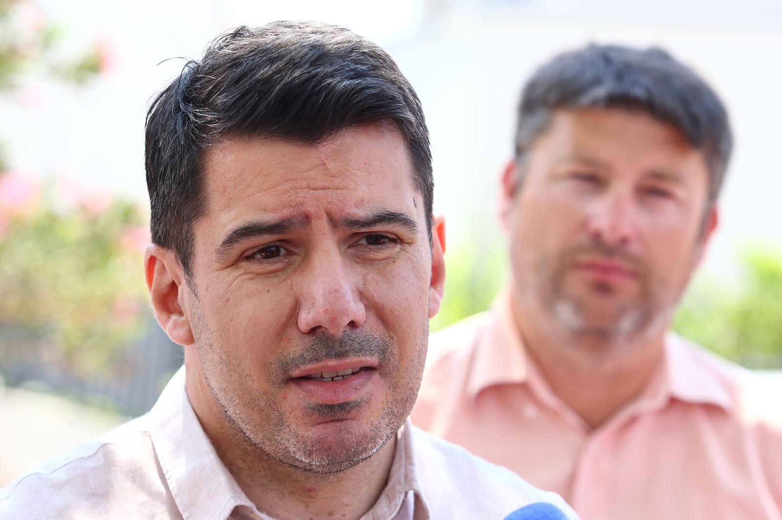 29.05.2023., Split - Konferencija za medije MOST-a povodom situacije u Osnovnoj skoli Strozanac. Nikola Grmoja Photo: Miroslav Lelas/PIXSELL