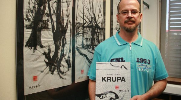 30.06.2014., Karlovac - U Likovnom salonu Ljudevit Sestic u Gradskoj knjiznici Ivana Gorana Kovacica otvorena je izlozba i predstavljena monografija Alfred Freddy Krupa u izdanju ITG-a Zagreb. rPhoto: Dominik Grguric/PIXSELL