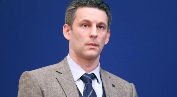 31.03.2023., Zagreb - U Saboru je odrzana konferencija za medije Mosta o temi "HEP-ov bankrot placaju hrvatski gradjani". Bozo Petrov Photo: Patrik Macek/PIXSELL