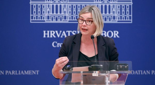31.05.2023., Zagreb - Na konferenciji za medije odrzanoj u Saboru o medjunarodnom posvajanju djece govorile su Sandra Bencic i Ivana Kekin. Photo: Patrik Macek/PIXSELL