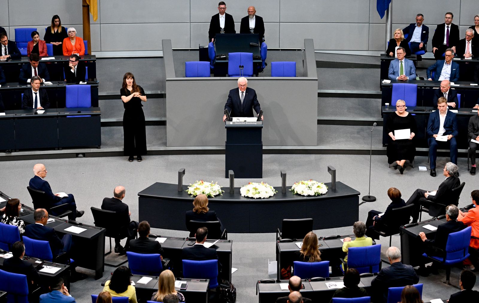 epa10694294 German President Frank-Walter Steinmeier (C)  speaks during  commemoration of the 70th anniversary of the uprising in Eastern Germany, at the German Parliament in Berlin, Germany, 16 June 2023. On 17 June 1953 the people's uprising began in Eastern Germany, formally the German Democratic Republic (GDR).  EPA/Filip Singer