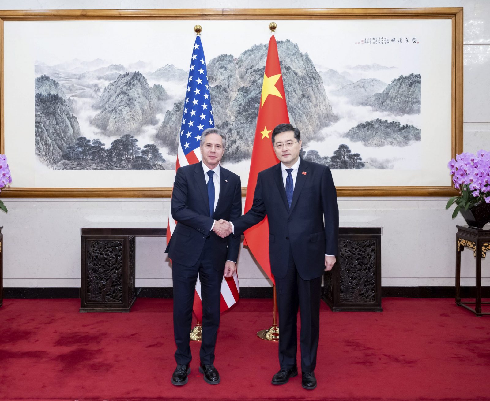 epa10699229 Chinese State Councilor and Foreign Minister Qin Gang (R) holds talks with US Secretary of State Antony Blinken (L) in Beijing, capital of China, June 18, 2023.  EPA/XINHUA / Zhai Jianlan CHINA OUT / UK AND IRELAND OUT  /       MANDATORY CREDIT  EDITORIAL USE ONLY  EDITORIAL USE ONLY
