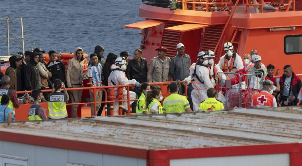 epa10713115 A group of 41 migrants, including a child, reach the port on board a Spanish Sea Rescue Unit's ship in the town of Arrecife, Lanzarote island, southwestern Spain, 26 June 2023 (issued on 27 June 2023). The boat was found 36 km off island's coast.  EPA/Adriel Perdomo