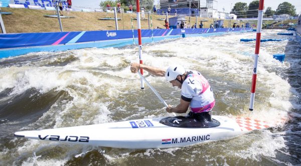 Kolna, 30.06.2023 - Hrvatski kanoista Matija Marinić tijekom utrke slaloma u kanuu na Europskim igrama Krakov 2023. 
foto HINA/ Damir SENČAR/ ds
