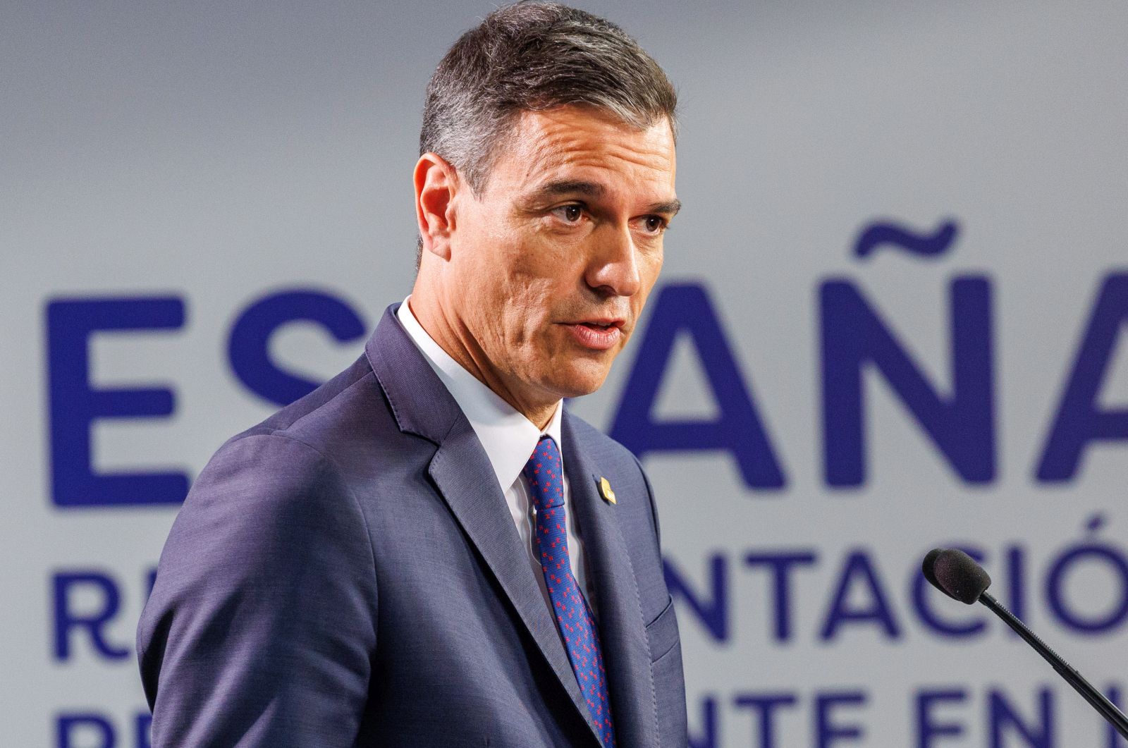 epa10719197 Spain's Prime minister Pedro Sanchez speaks during a press on the second day of a European Council in Brussels, Belgium, 30 June 2023. EU leaders are gathering in Brussels for a two-day summit to discuss the latest developments in relation to Russia's invasion of Ukraine and continued EU support for Ukraine as well as the block's economy, security, migration and external relations, among other topics.  EPA/OLIVIER MATTHYS