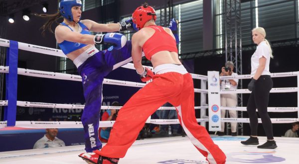 Myslenice, 01.07.2023 - .Hrvatska sportašica Antonija Zec tijekom polufinalne borbe u kickboksu protiv Aleksandre Krstić iz Srbije, na Europskim igrama Krakov 2023.
foto HINA/ Damir SENČAR/ ds
