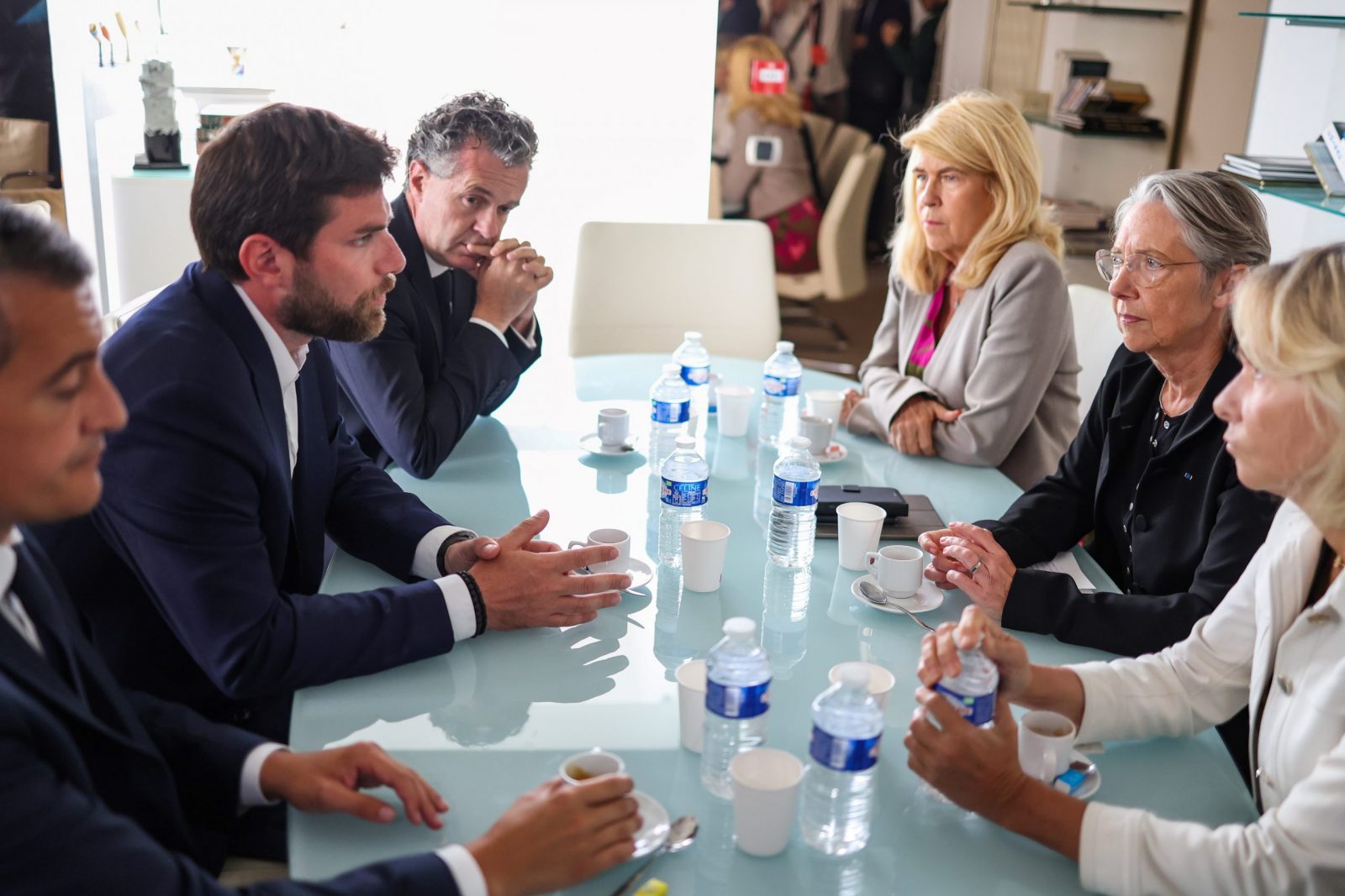 epa10722201 French Prime Minister Elisabeth Borne (2-R), Interior Minister Gerald Darmanin (L), Secretary of State for Rurality Dominique Faure (3-R) and Minister for Ecological Transition and Territories' Cohesion Christophe Bechu (3-R) meet with Vincent Jeanbrun (2-L), the Mayor of L'Hay-les-Roses, after rioters rammed a vehicle into his house overnight, at the City Hall in L'Hay-les-Roses, south of Paris, France, 02 July 2023. The attack, which injured the Mayor's wife and one of his children, occured in a fifth night of rioting sparked by the police killing of a 17-year-old, as police deployed reinforcements to flashpoint cities around the country. The Prime Minister called the attack 'intolerable', while prosecutors said they were treating it as attempted murder.  EPA/CHARLY TRIBALLEAU / POOL  MAXPPP OUT