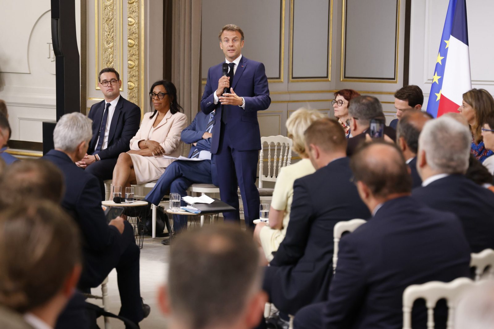 epa10725530 France's President Emmanuel Macron addresses mayors of cities affected by the violent clashes that erupted after a teen was shot dead by police last week during a meeting at the presidential Elysee Palace in Paris, France, 04 July 2023.  EPA/LUDOVIC MARIN / POOL  MAXPPP OUT