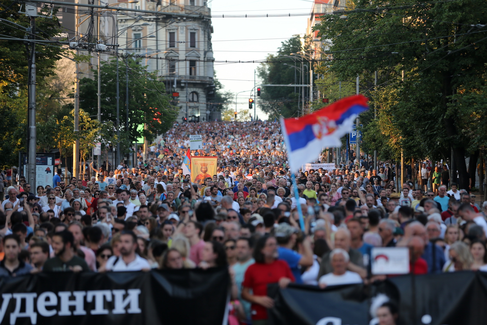 epa10748472 Protestors march during a rally against violence in Belgrade, Serbia, 15 July 2023. Opposition political parties have called on a peaceful protest against violence in Serbian society following two mass shootings.  EPA/ANDREJ CUKIC
