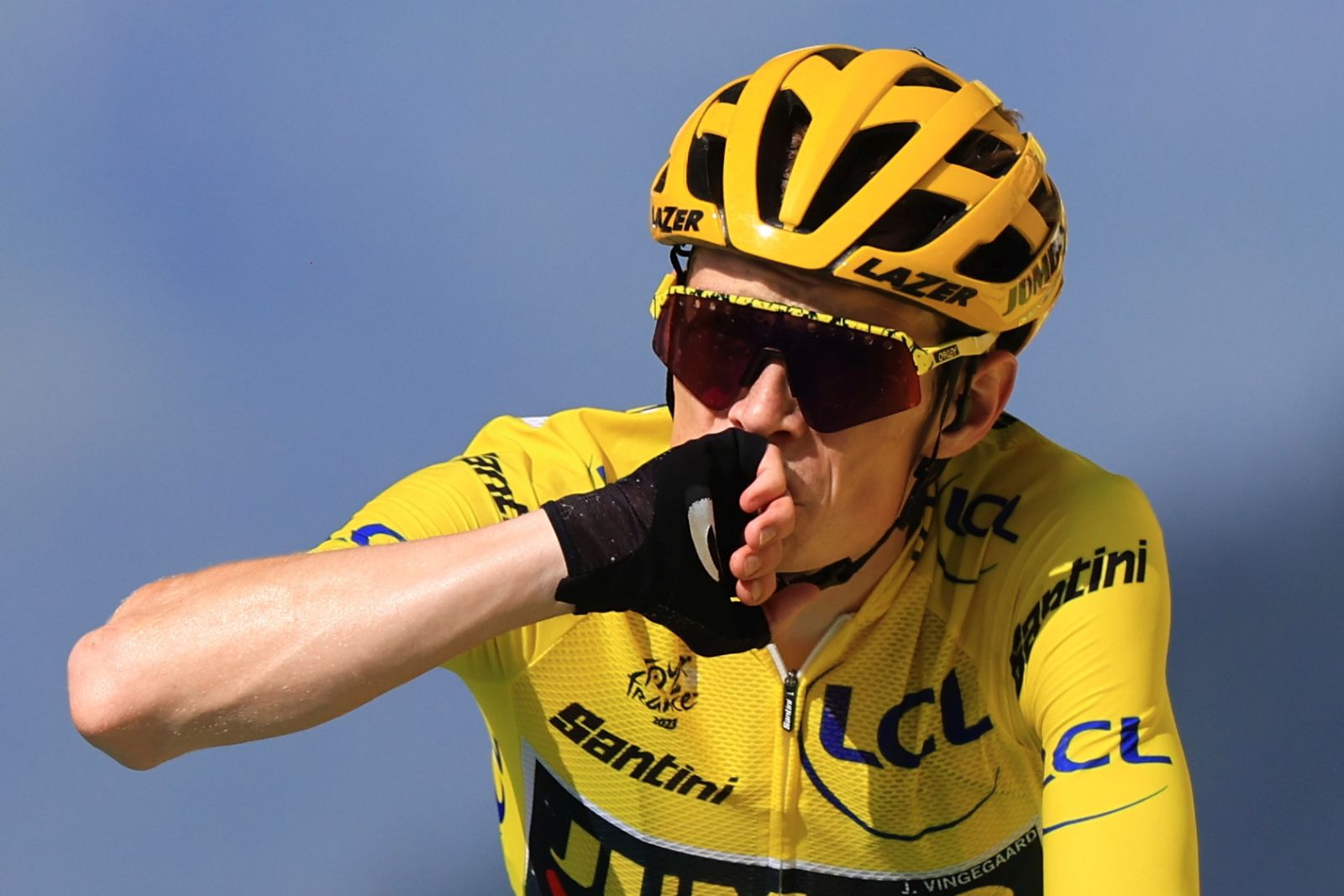 epa10755797 Danish rider Jonas Vingegaard of team Jumbo-Visma reacts after crossing the finish line during the 17th stage of the Tour de France 2023, a 166kms race from Saint-Gervais Mont-Blanc to Courchevel, France, 19 July 2023.  EPA/MARTIN DIVISEK