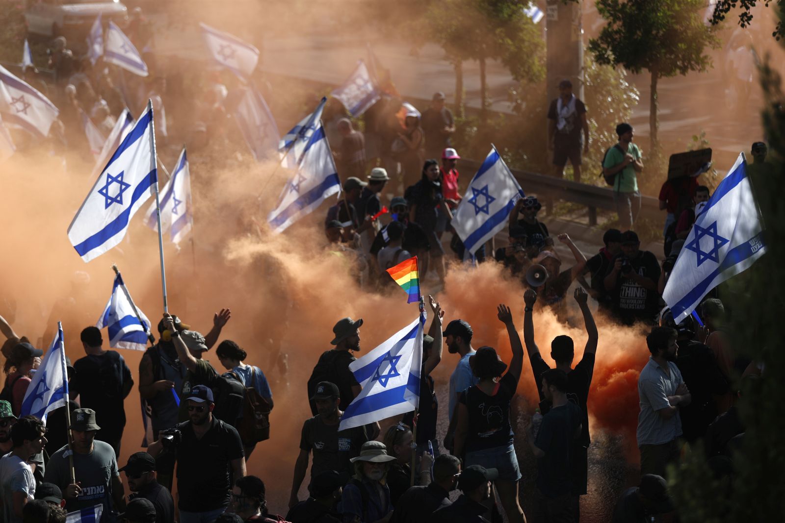 epa10766597 Anti-government demonstrators block the Highway 50, as protests continue across the country as the Israeli parliament, or Knesset, passed a bill that would limit the Supreme Court's powers, in Jerusalem, 24 July 2023.  EPA/ATEF SAFADI