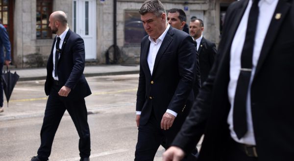 01.07.2023., Tomislavgrad, Bosna i Hercegovina - Polaganje vijenaca na Spomen obiljezju na Trgu hrvatskih branitelja povodom obiljezavanja 31. obljetnice brigade "kralj Tomislav". Predsjednik Republike Hrvatske Zoran Milanovic Photo: Denis Kapetanovic/PIXSELL