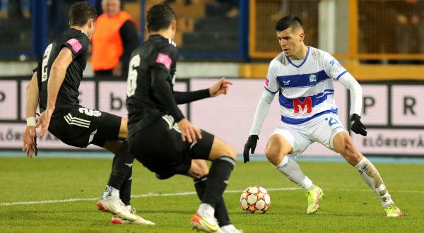 01.12.2021., stadion Gradski vrt, Osijek - Utakmica cetvrtfinala hrvatskog nogometnog kupa, NK Osijek - NK Slaven Belupo. Mirlind Daku   Photo: Dubravka Petric/PIXSELL