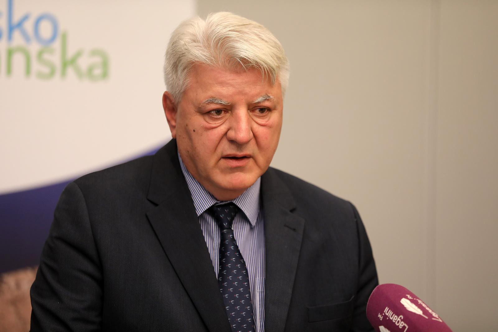 03.04.2023., Rijeka - Zupan Primorsko-goranski Zlatko Komadina odrzao je konferenciju za medije. Photo: Goran Kovacic/PIXSELL