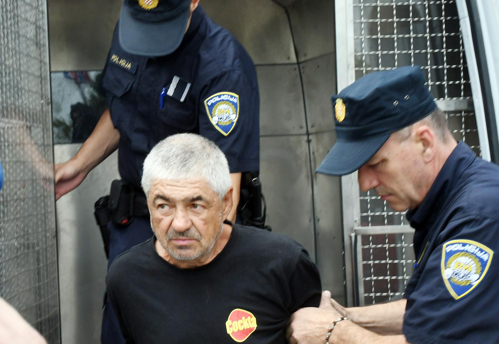 03.07.2023., Sisak - U Zupanijsko drzavno odvjetnistvo u Sisku priveden je muskarac osumnjicen za ubojstvo, ranjavanje i palez kada je u Sisku u pucnjavi ubijena jedna osoba, a osam ih je ranjeno. Photo: Nikola Cutuk/PIXSELL
