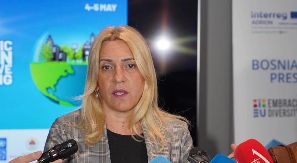 05.05.2023., Hotel Courtyard by Marriott, Banjaluka (BiH) – Konferencija „Srednjorocna evaluacija implementacije Ciljeva odrzivog razvoja Ujedinjenih nacija u drzavama clanicama Jadransko-jonske inicijative“ a prisutni su Elmedin Konakovic, ministar vanjskih poslova BiH, Zeljka Cvijanovic, predsjedavajuca Predsjednistva BiH, te mnoge druge zvanice iz regije.

 Photo: Dejan Rakita/PIXSELL
