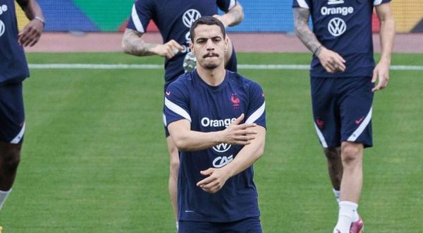 05.06.2022., Split - Trening reprezentacije Francuske na stadionu Poljud uoci utakmice UEFA Liga nacija protiv Hrvatske. Presnel Kimpembe, Wissam Ben Yedder   Photo: Miroslav Lelas/PIXSELL