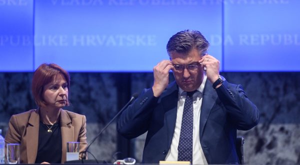 05.07.2023., Zagreb - Clanovi Vlade RH nazocit ce prezentaciji Vijece za provedbu Kodeksa ponasanja državnih duznosnika u tijelima izvrsne vlasti. Predsjednik Vlade Andreja Plenkovic i predsjednica Vijeca za provedbu Kodeksa ponasanja drzavnih duznosnika u tijelima izvrsne vlasti dr. sc. Suncane Roksandic. Photo: Igor Soban/PIXSELL