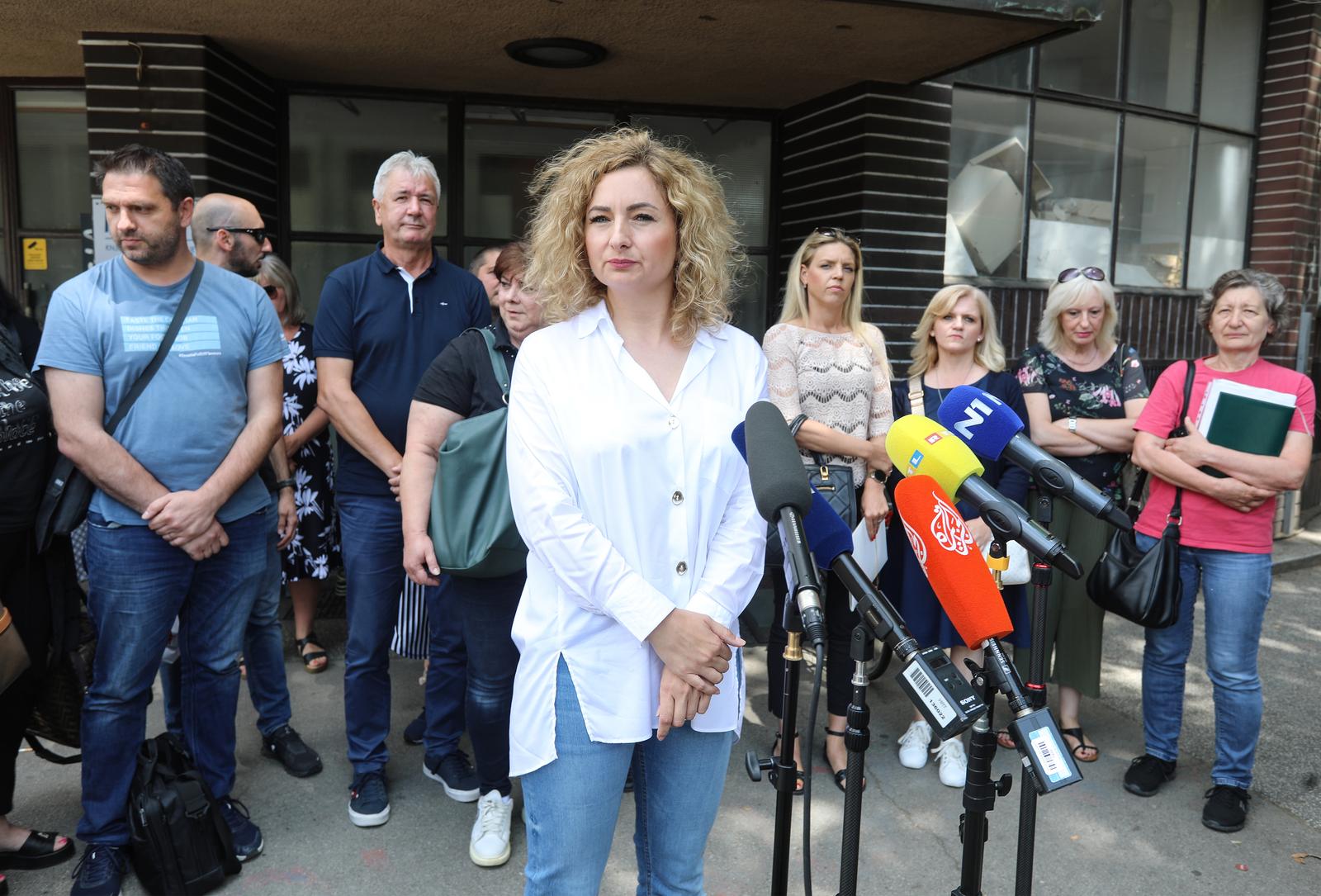 05.07.2023.,Zagreb, sastanak  sindikalnih povjerenika i koordinatora strajka u tijelima sudbene vlasti i drzavnom odvjetnistvu, koji je 5. lipnja pokrenuo Sindikat drzavnih i lokalnih sluzbenika i namještenika RH
Nakon sastanka sindikata izjavu za medije dala je Iva Suskovic, predsjednica Sindikata drzavnih i lokalnih sluzbenika i namjestenika.
 Photo: Robert Anic/PIXSELL