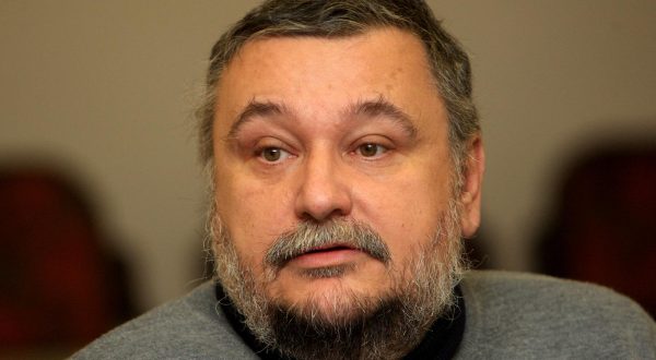21.11.2011. Djure Dezelica, Zagreb - U leksikografskom zavodu "Miroslav Krleza" odrzan je okrugli stol na temu "Gdje je socijalna demokracija danas i sto nam u tom smislu nude izbori". Sudionici okruglog stola su bili: Branko Caratan, Davor Gjenero, Nenad Zakosek, Vilim Ribic, Ljubo Jurcic, Dragutin Lesar i Mato Lalic.r"nPhoto: Boris Scitar/PIXSELL