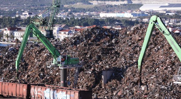 13.01.2022., Split - Staro zeljezo, glavni izvozni proizvod splitske sjeverne luke. Photo: Ivo Cagalj/PIXSELL