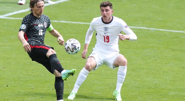 13.6.2021., Stadion Wembley, London, Engleska - UEFA Europsko prvenstvo 2020, skupina D, 1. kolo, Engleska - Hrvatska. Luka Modric, Mason Mount. "nPhoto: Goran Stanzl/PIXSELL
