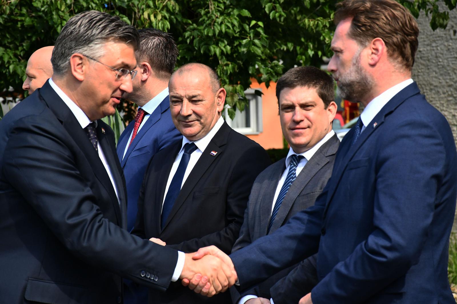 14.06.2023., Slavonski Brod - Andrej Plenkovic posjetio Sveuciliste, tvrtku Djuro Djakovic i prisustvovao sastanaku Vlade sa zupanima, predstavnicima Udruge gradova u Republici Hrvatskoj i Hrvatske zajednice opcina. Photo: Ivica Galovic/PIXSELL