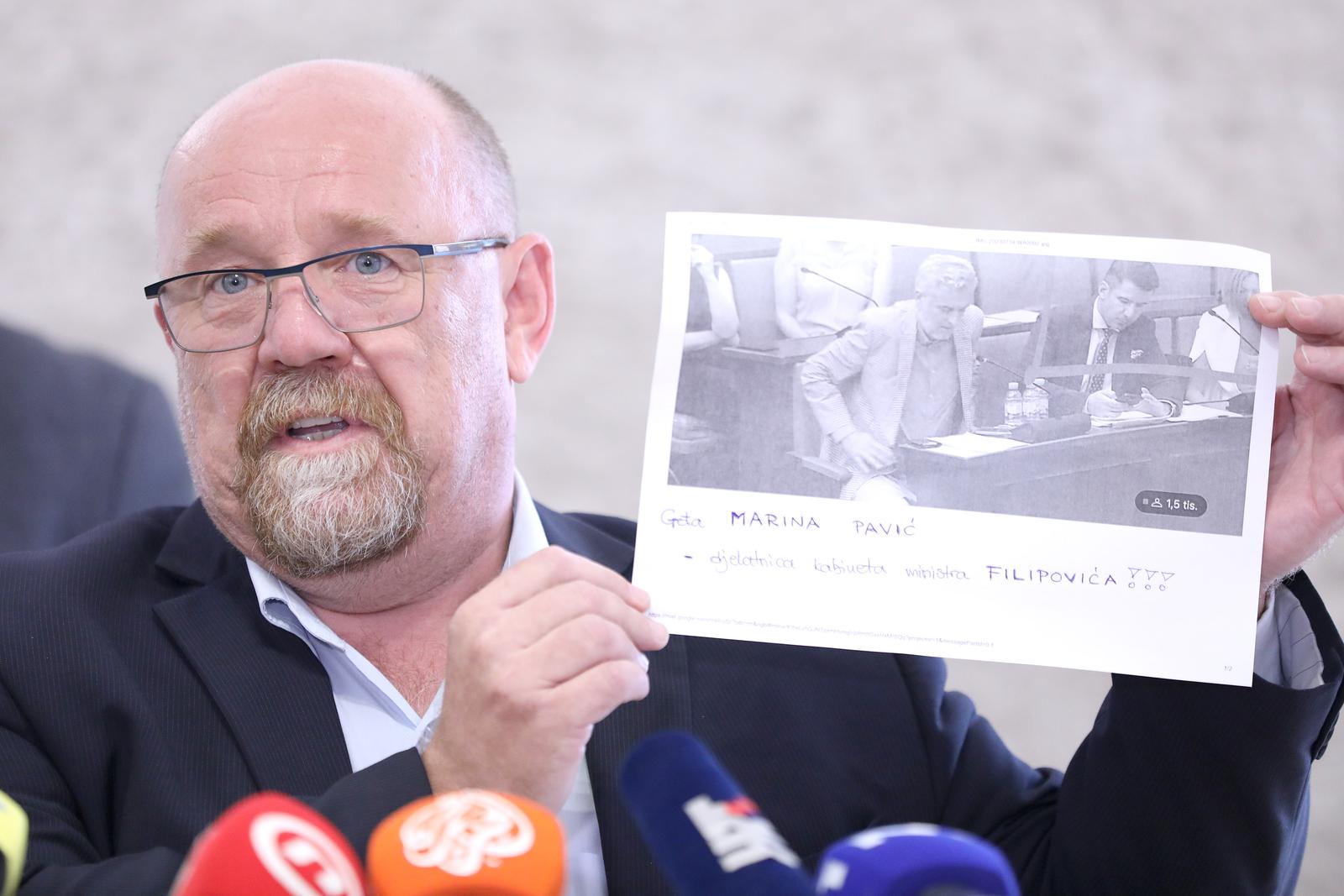 14.07.2023., Zagreb - Na konferenciji za medijeDOmivinskog pokreta odrzanoj u Saboru o aktualnim temema govorili su Davor Dretar i Daniel Spajic. Photo: Patrik Macek/PIXSELL