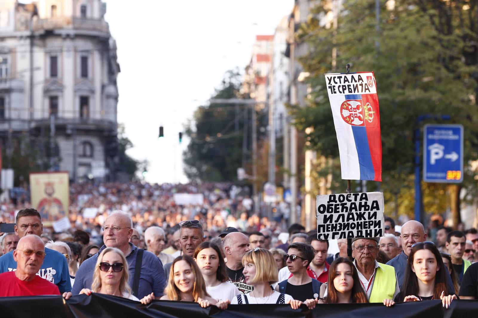 15, July, 2023, Belgrade - The 11th in a row protest "Serbia against violence" started in front of the Assembly of Serbia and then the column went to the Palace of Justice, where the retired judge of the Supreme Court Zoran Ivosevic spoke, and then the citizens went to the highway near Gazela. Photo: Amir Hamzagic/ATAImages

15, jul, 2023, Beograd - 11. po redu protest "Srbija protiv nasilja" poceo je ispred Skupstine Srbije a onda je kolona isla do Palate pravde,  gde je govorio sudija Vrhovnog suda u penziji Zoran Ivosevic, a zatim su gradjani otisli do auto-puta kod Gazele. Photo: Amir Hamzagic/ATAImages Photo: Amir Hamzagic/ATAImages/PIXSELL