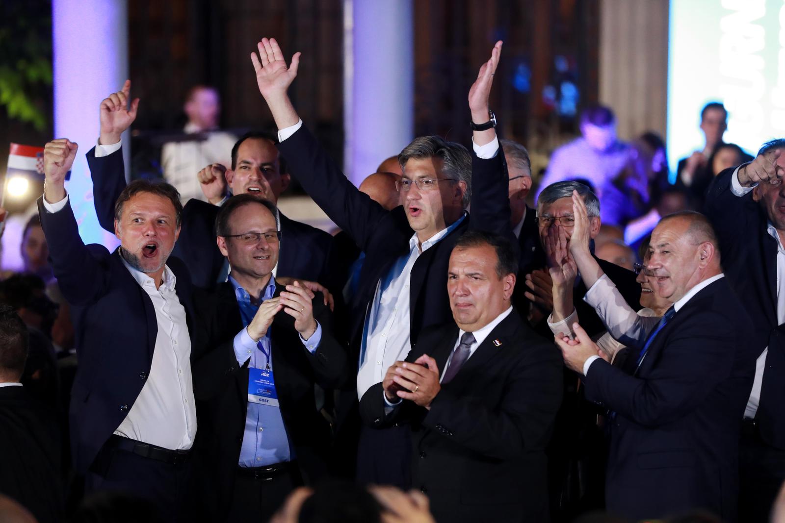 05.07.2020., Zagreb - Docek izbornih rezultata u stozeru HDZ-a u Arheoloskom muzeju. Andrej Plenkovic slavi u drustvu Gordana Jandrokovica, Tome Medveda i Vilija Berosa."nPhoto: Sanjin Strukic/PIXSELL