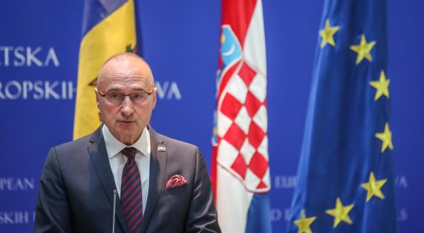 16.12.2022., Zagreb: Ministar vanjskih i europskih poslova Gordan Grlic Radman sastao se s moldavskim kolegom Nicuom Popescuom u Ministarstvu vanjskih i europskih poslova. Izjave za medije nakon sastanka. Photo: Slavko Midzor/PIXSELL