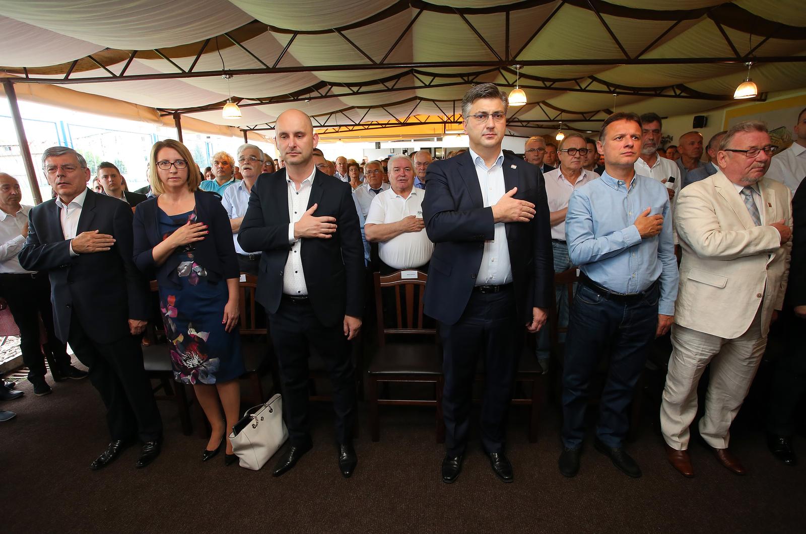 17.06.2018., Zagreb - Proslava 29. obljetnice osnutka HDZ-a u prostorijama NK Jarun. U sklopu proslave odigrana je i tradicionalna nogometna utakmica. Andrej Plenkovic , Ivana Maletic , Tomislav Tolusic , Gordan Jandrokovic , Vladimir Seks. "n Photo: Jurica Galoic/PIXSELL
