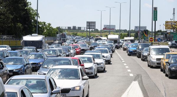 17.06.2023.Zagreb- Prometne guzve na naplatnim kucicama u Luckom.zivot u svojoj zupaniji. Photo: Boris Scitar/PIXSELL