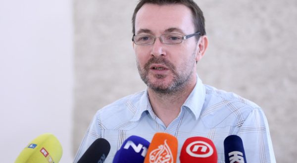 18.07.2023., Zagreb - U Saboru je odrzan jos jedan u nizu sastanaka predstavnika oporbenih stranaka. Nakon proslotjednog zavrsetka ljetne plenarne sjednice Sabora celnici stranaka pokusavaju pokazati da nisu otisli na godisnje odmore i da ce raditi cijelo ljeto. Nakon sastanka odrzana je konferencija za medije na kojoj su glavne teme bile politicke aktualnosti, plinska afera i strajk sluzbenika na sudovima. Photo: Patrik Macek/PIXSELL