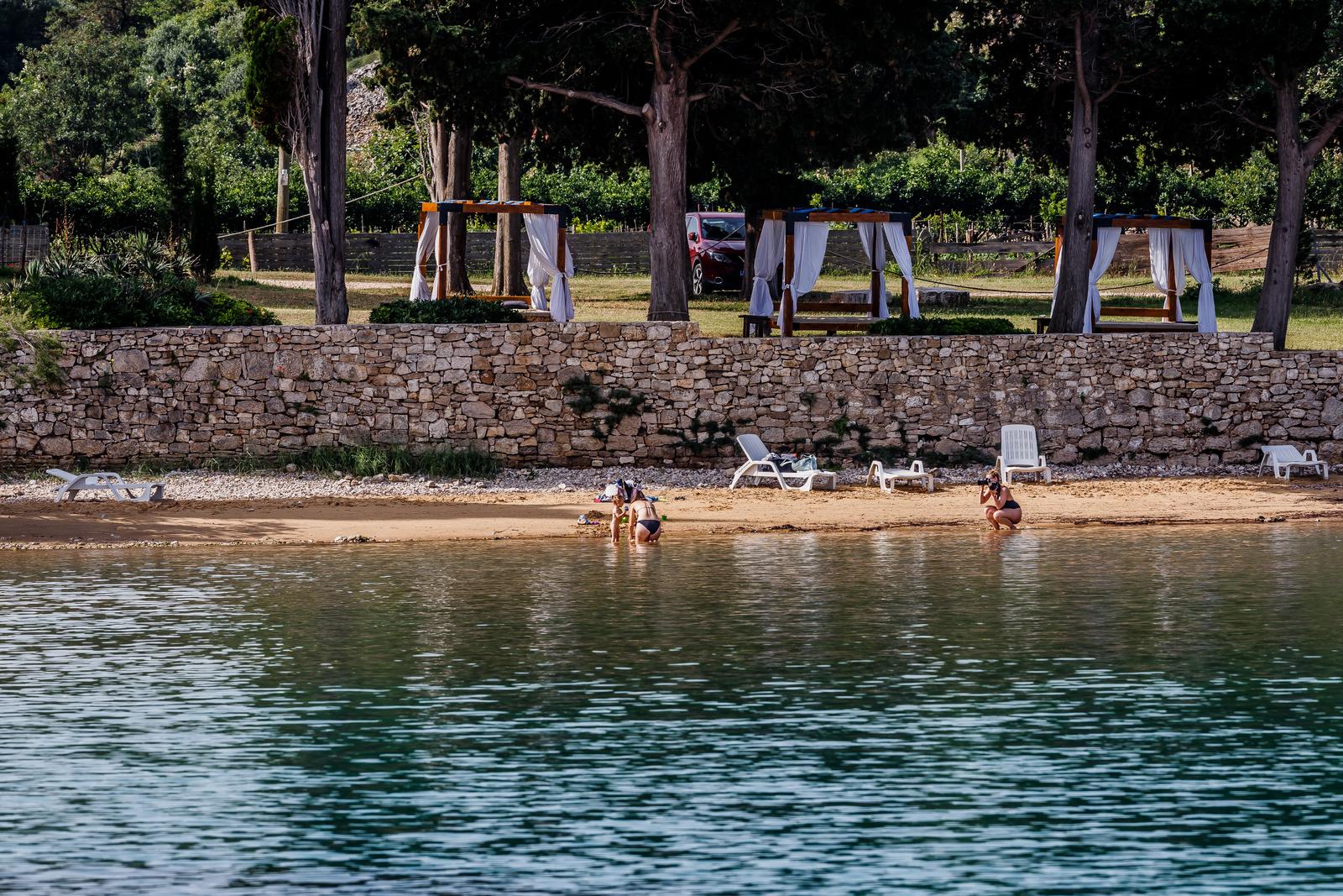 22.06.2023., Otok Brac - Uvala Lovrecina koja se nalazi na sjevernoj strani otoka Braca. Photo: Zvonimir Barisin/PIXSELL