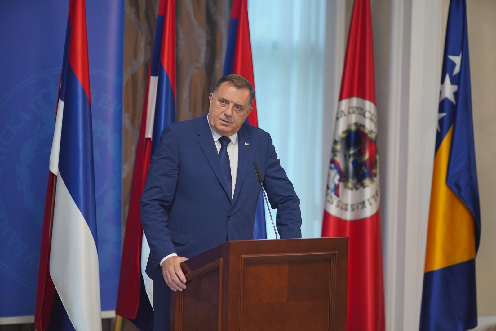 22.06.2023., Administrativni centar Vlade RS, Banjaluka (BiH) – Premijer Republike Srpske Radovan Viskovic i madjarski ministar vanjskih poslova Peter Sijarto (Peter Sziarto) potpisali su danas u Banjaluci Zajednicku izjavu o suradnji Republike Srpske i Vlade Madjarske. Nakon potpisivanja izjave, odrzana je pres konferencija na kojoj su se obratili Milorad Dodik, predsjednik RS, i Viktor Orban, premijer Madjarske.  Photo: Dejan Rakita/PIXSELL