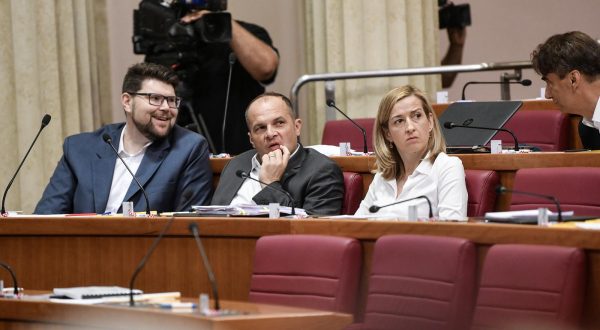 22.07.2023., Zagreb - Drugi dan izvanredne sjednica Sabora na temu plinske afere u HEP-u. Pedja Grbin, Sinisa Hajdas Doncic, Mirela Ahmetovic Photo: Josip Regovic/PIXSELL