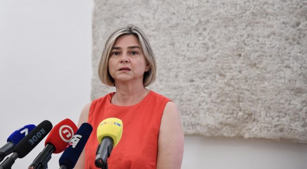 22.07.2023., Zagreb - Drugi dan izvanredne sjednica Sabora na temu plinske afere u HEP-u. Zastpunica stranke Mozemo! Sandra Bencic dala je izjavu medijima. Photo: Josip Regovic/PIXSELL