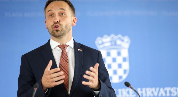 25.07.2023., Zagreb, Izjava Marin Piletic nakon 256.sjednica Gospodarsko-socijalnog vijeca na kojoj se prezentira prijedlog zakona o placama u drzavnoj sluzbi i javnim sluzbama Photo: Emica Elvedji/PIXSELL