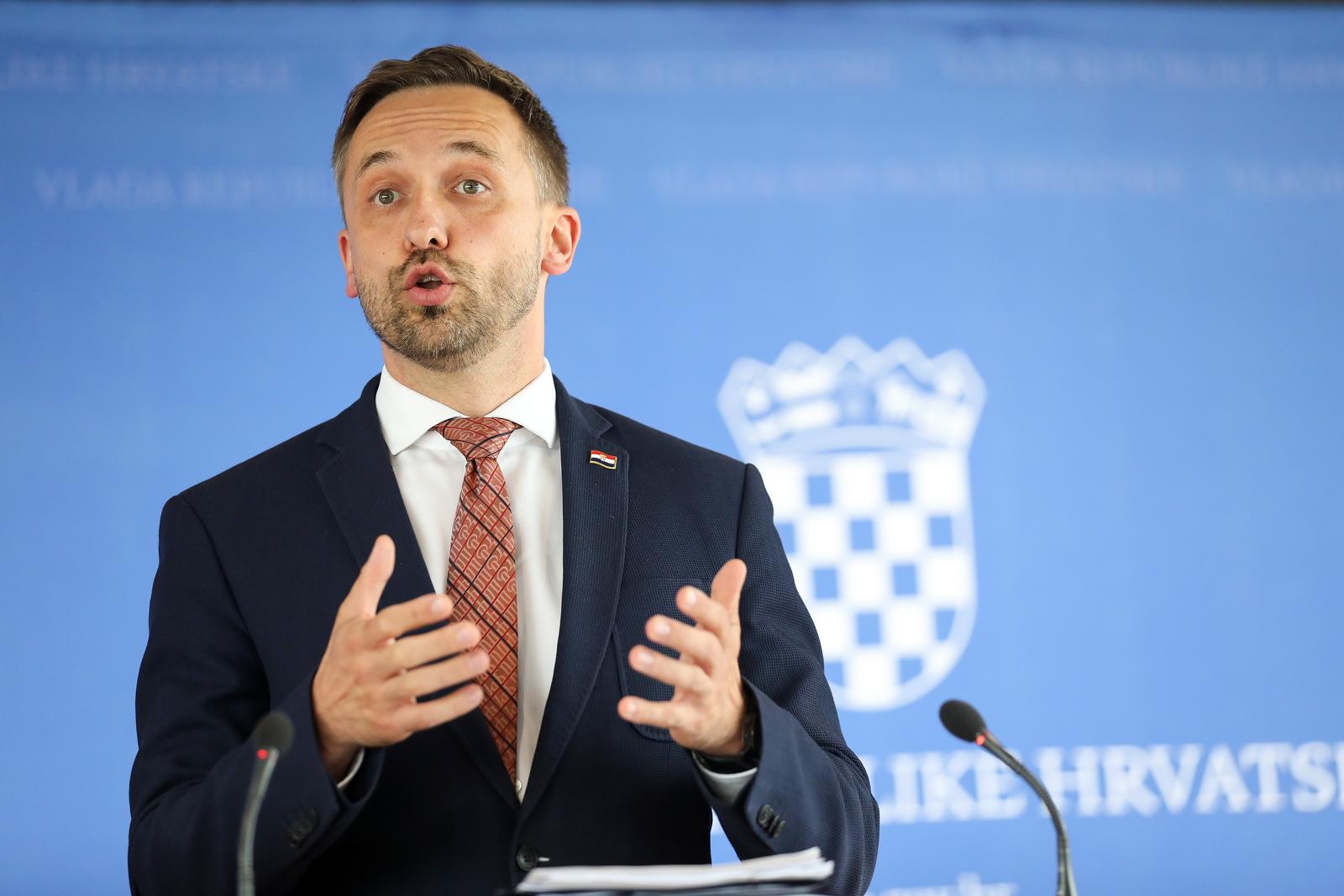 25.07.2023., Zagreb, Izjava Marin Piletic nakon 256.sjednica Gospodarsko-socijalnog vijeca na kojoj se prezentira prijedlog zakona o placama u drzavnoj sluzbi i javnim sluzbama Photo: Emica Elvedji/PIXSELL