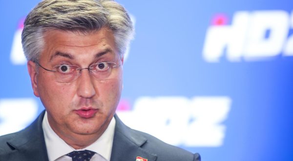 26.06.2023.., Zagreb - Dolazak clanova HDZ-a sjednicu sireg predsjednistva stranke. Nakon sjednice premijer se obratio medijima. Photo: Slavko Midzor/PIXSELL